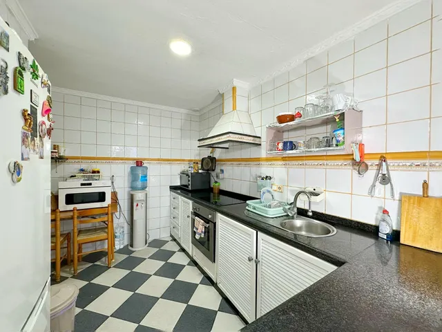 Se vende piso bajo para rehabilitar en el corazón del Puerto - foto 4