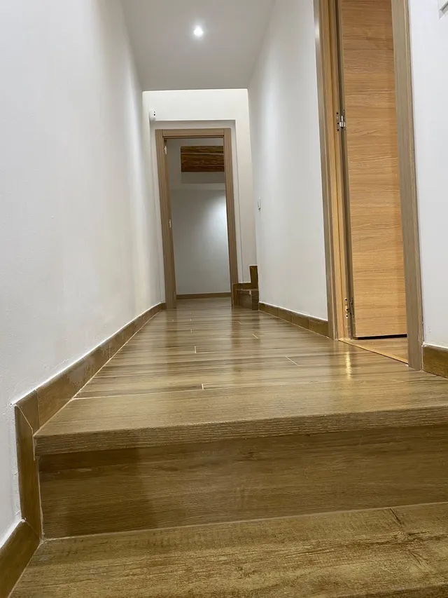 Exclusiva casa de pueblo completamente rehabilitada con piscina interior, terraza y parking en el centro de el Vendrell — 8