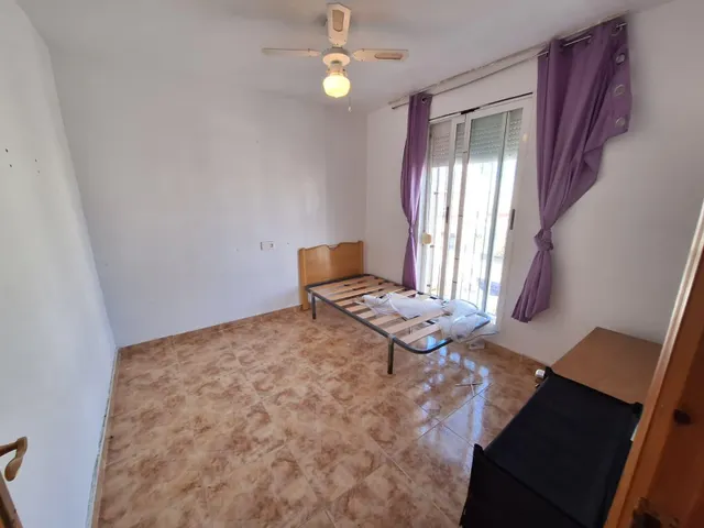 Amplio Quad en Torrevieja, Ideal para Reformar - €209,900 — 17