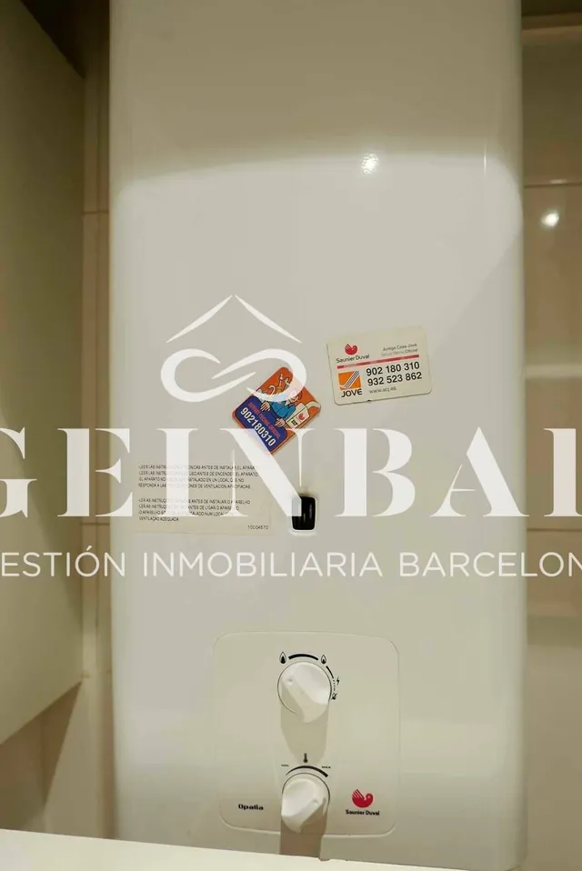 PISO CON TERRAZA DE 25 M2 Y SALA POLIVALENTE DE 21 M2 EN L’ANTIGA ESQUERRA DE L’EIXAMPLE — 23