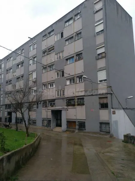 Se vende Piso OKUPADO en Agudes 134 Barcelona, (Barcelona).