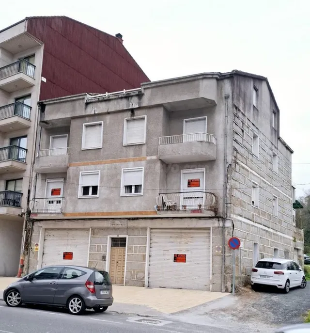 ESPECIAL INVERSORES, EDIFICO COMPLETO A LA VENTA EN A VALENZ - foto 2