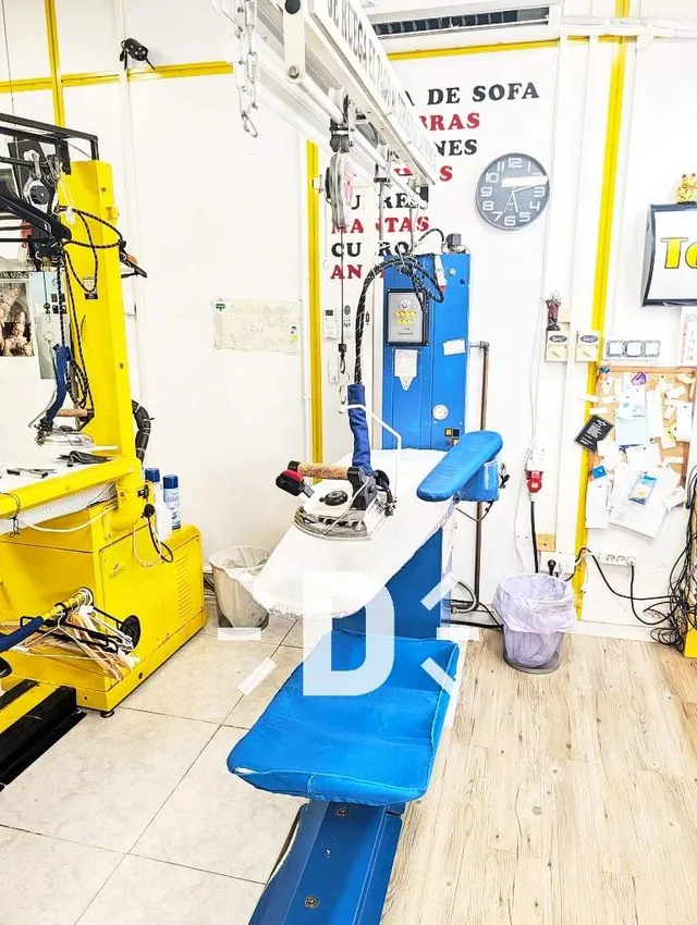 Traspaso de Tintorería Industrial en Torrent | Equipamiento Completo y Bajo Alquiler — 8