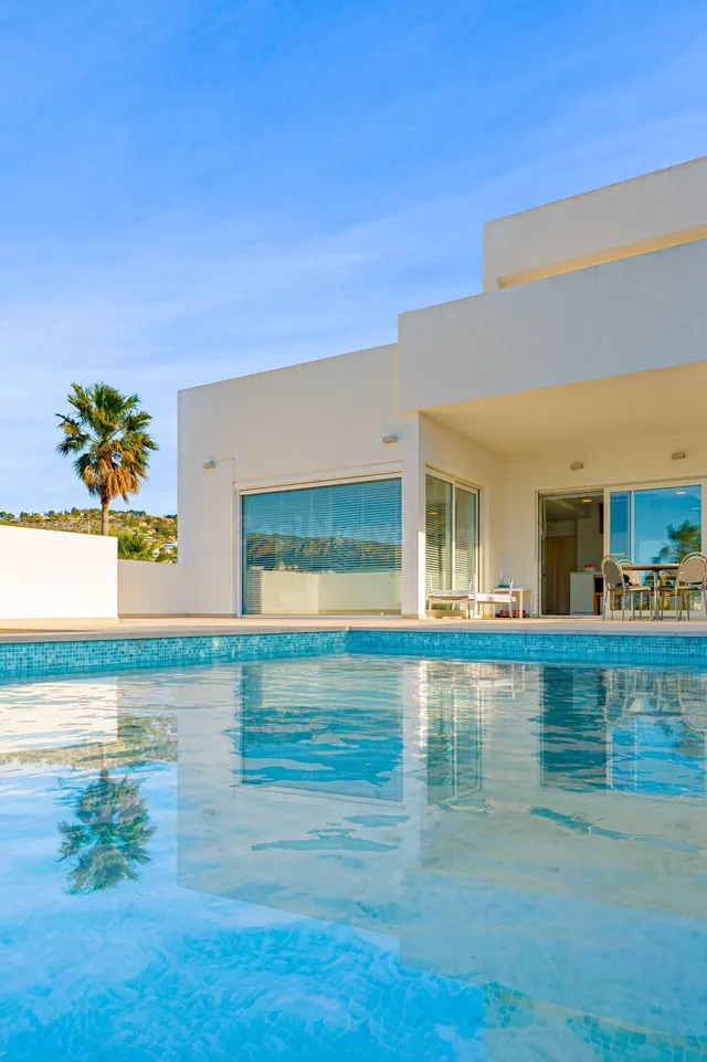 Villa Zeus. Villa moderna en venta en Calpe con vistas al ma - foto 3