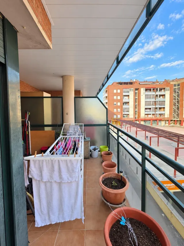 Amplitud, luz y vistas al parque en el centro de Amposta — 48