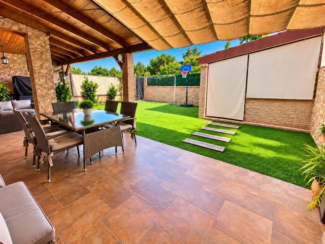 Estupendo chalet adosado en los jardines de muchamiel (Alicante) — 2
