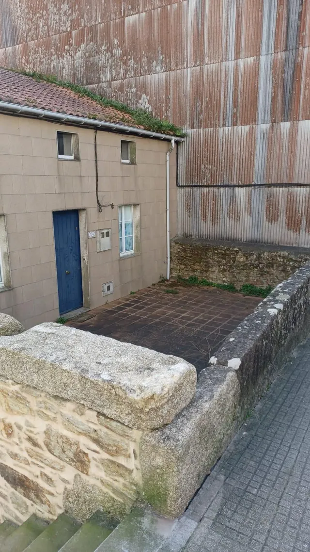 CASA CON JARDIN EN SANTIAGO — 3