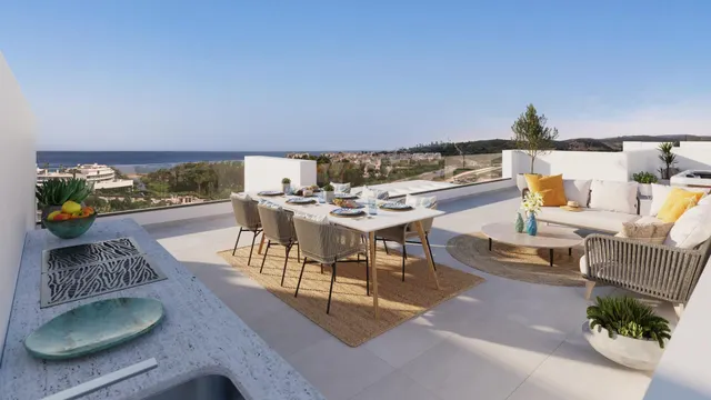 ÁTICO MUY LUMINOSO CON AMPLIAS TERRAZAS, 2 PLAZAS DE GARAJE, TRASTERO Y PISCINA COMUNITARIA EN ESTEPONA !! — 2