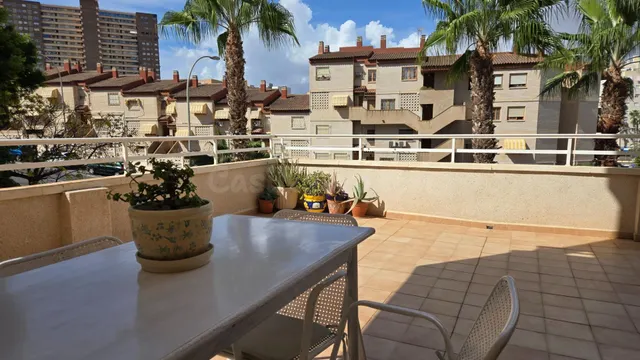 DISFRUTA DE GRAN TERRAZA DE TU ARRENDAMIENTO TEMPORAL — 5