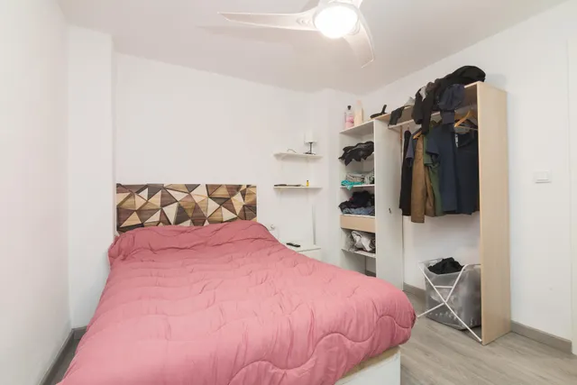 Se vende este gran piso junto Corazón de Jesús con 5 habitaciones y 5 baños ideal como inversión para rentabilizarlo!!! — 12