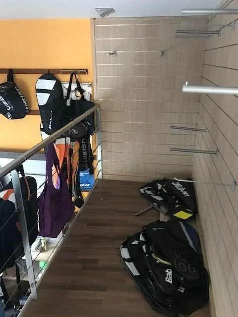 Excelente local comercial en Plaza de la Soledad — 9
