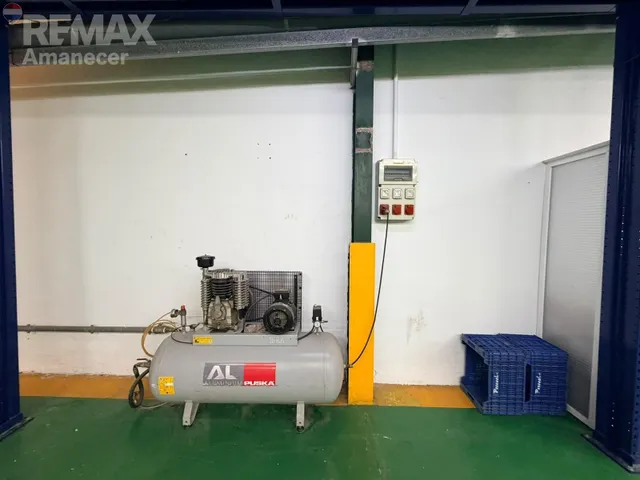 Nave industrial agroalimentaria equipada con cámaras frigoríficas y fotovoltaica — 31