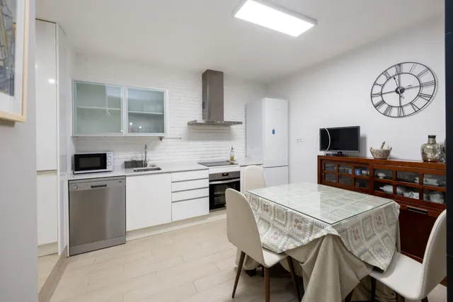 ESPECTACULAR PISO DE 4 DORMITORIOS EN PEDRO ANTONIO DE ALARCÓN 9 — 2