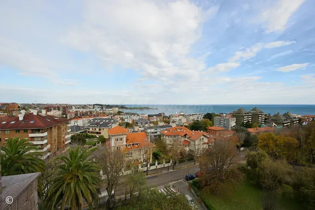 Piso 3 habitaciones 139m² en venta - El Sardinero - foto 2