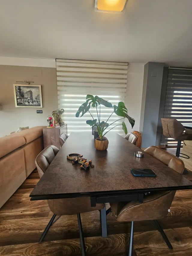 EXCLUSIVA PLANTA BAJA CON JARDIN Y PISCINA — 28