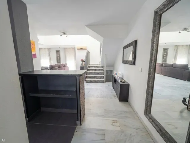 Espectacular Ático Dúplex con Terraza de 20 m2 en San Roque - foto 3