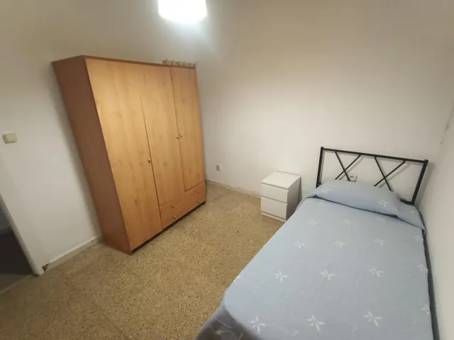 Piso 3 habitaciones 100m² en alquiler - Centro — 28