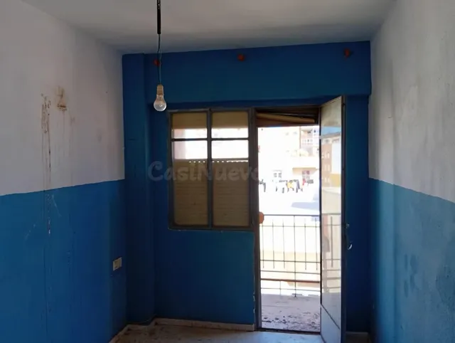 Amplia vivienda en el barrio de Los Ángeles de Almería - foto 4