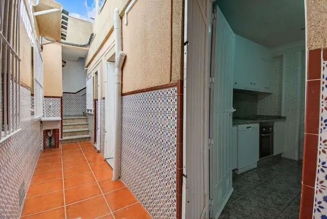 Villa 5 habitaciones 256m² en venta - LA PUNTICA — 30