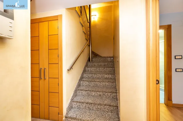 Casa exclusiva junto a Acera del Darro. Pleno centro de Granada. Seminueva y con ascensor propio — 11
