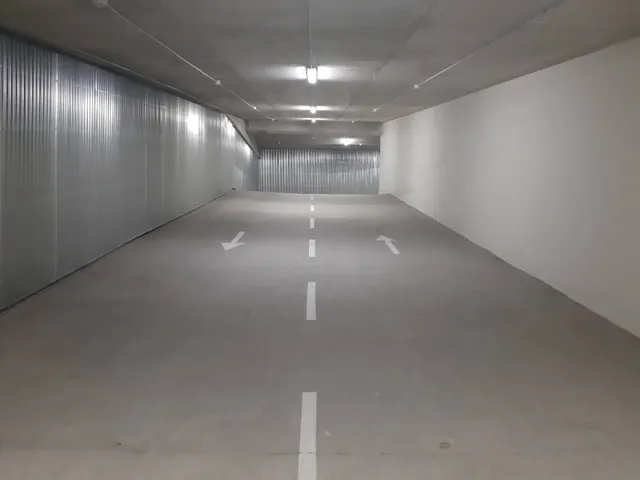 GARAJE EN FINCA NUEVA — 8