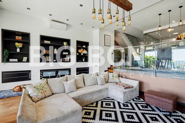 Exclusiva casa con vistas panorámicas — 12
