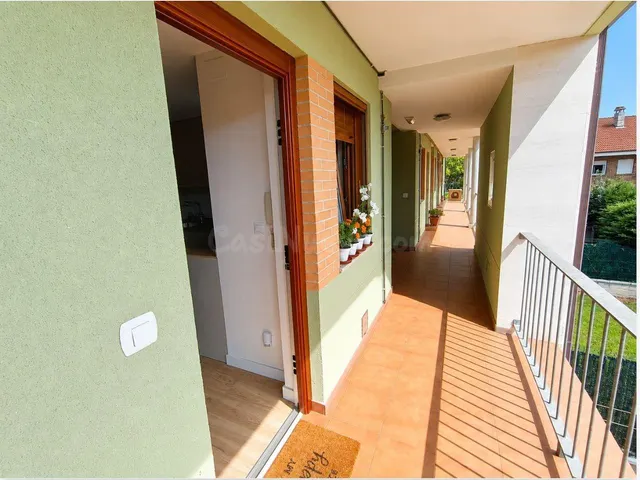 ¡LISTO PARA ENTRAR A VIVIR! AMPLIO Y LUMINOSO PISO EN DOS AL - foto 4