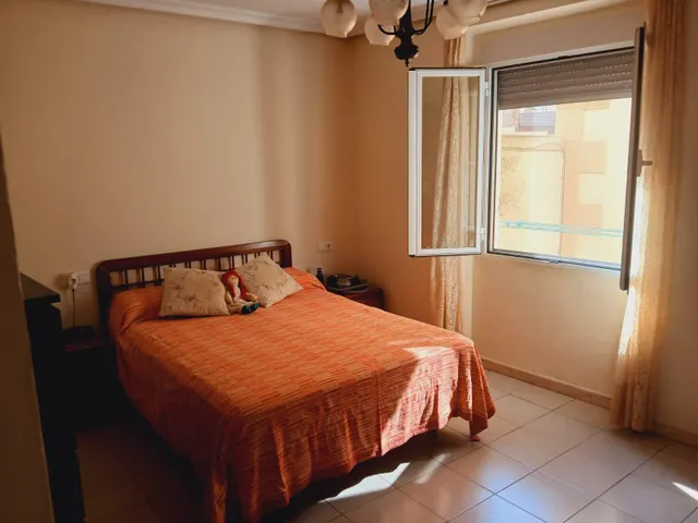 Ático reformado 5 dormitorios en Cáceres centro — 39