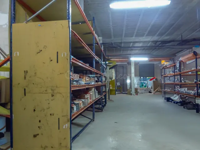 Gran nave industrial en venta en Reus - foto 4