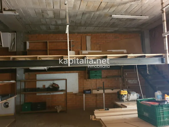 LOCAL COMERCIAL EN VIA PRINCIPAL DE ONTINYENT — 12