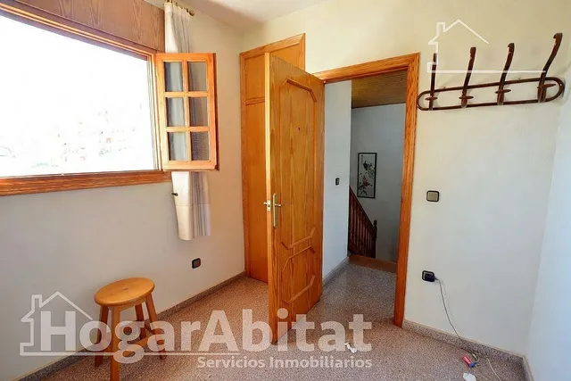 Atractivo chalet muy amplio y luminoso con terraza, garaje y jacuzzi — 20