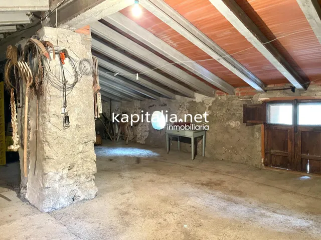 Casa a la venta en Alfafara. — 4