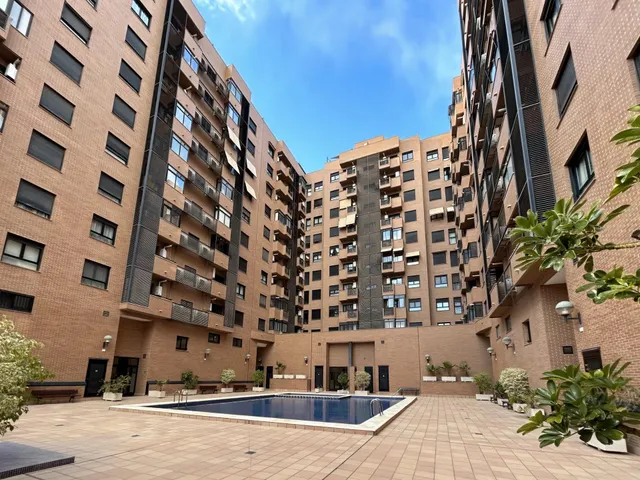 Modernos apartamentos dúplex tipo loft en el corazón de Alicante — 12