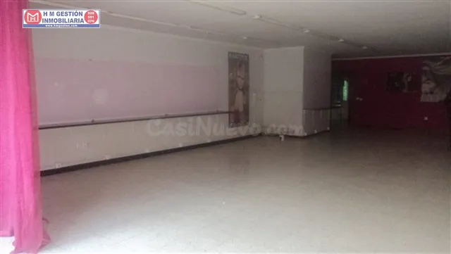 LOCAL COMERCIAL DE 300 METROS EN PRIMERA PLANTA EN LA CASTEL - foto 3