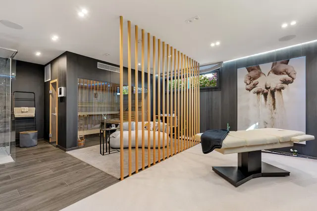 Spectacular Contemporary Villa with Exquisite Quality and Beautiful Views — 47