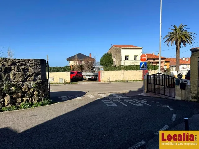 Venta de local comercial en Santander. — 6