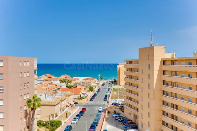 Apartamento de 1 dormitorio con parking comunitario a 240m de la Playa de La Mata — 34