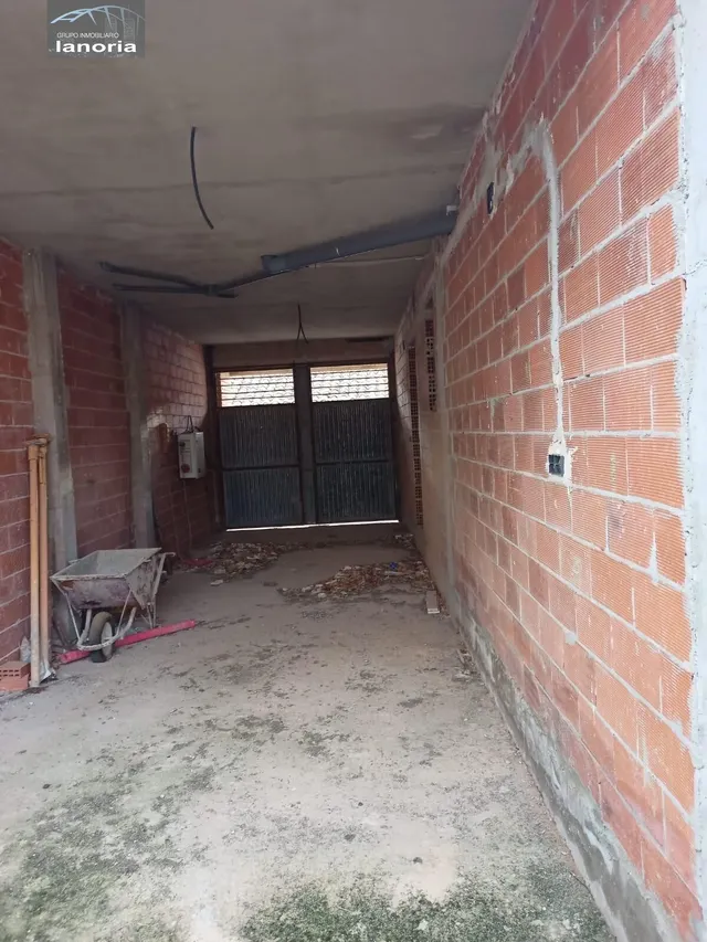 Grupo la Noria Vende adosado en Santa Ana. Construcción pendiente de finalización. — 2