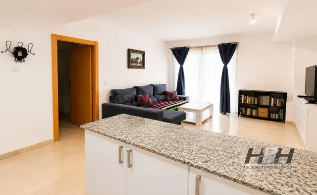 Se vende piso junto Av. Los Naranjos, /H H Asesores, Inmobil - foto 3