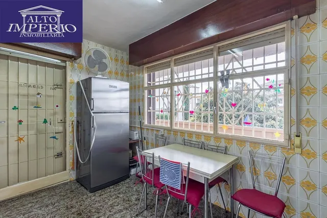 Gran casa con parcela y piscina en Cájar — 13