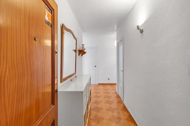 PISO DE ESQUINA CON VISTAS DESPEJADAS A LA LAGUNA ROSA DE TORREVIEJA - UNA OPORTUNIDAD ÚNICA — 7