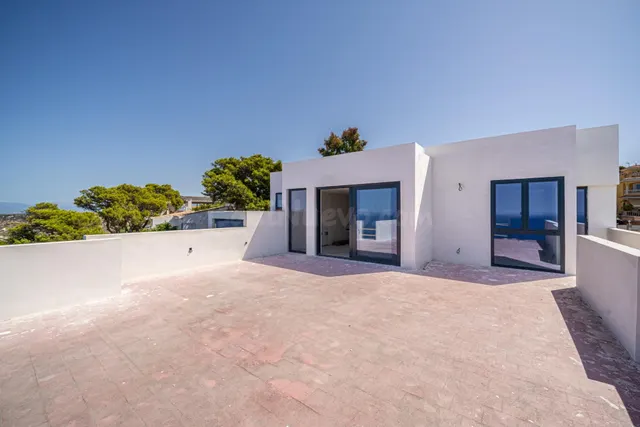 Impresionante villa en primera línea sobre el acantilado de Bahía Grande con espectaculares vistas panorámicas al mar — 15