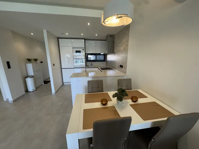 Apartamento 2 habitaciones en venta - EL RASO — 28