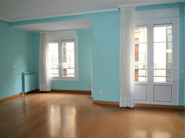 Se Vende Piso de 118 m2, reformado, en Don Jaime esquina Plaza del Pilar — 8