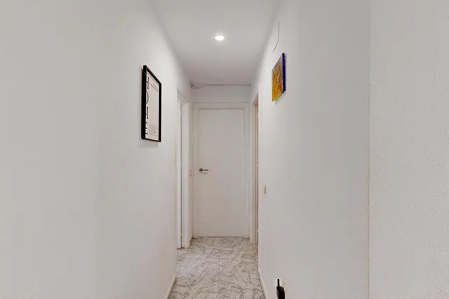 Espacioso piso en Canteras con gran dormitorio principal en suite, patio y plaza de garaje. Cartagena — 35