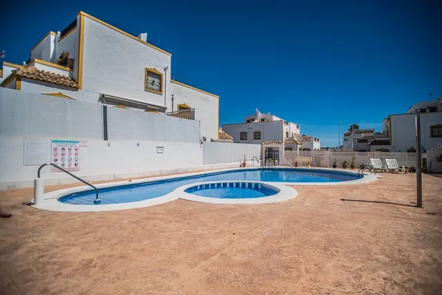 Villa 3 habitaciones 110m² en venta - Comunidad valenciana — 34