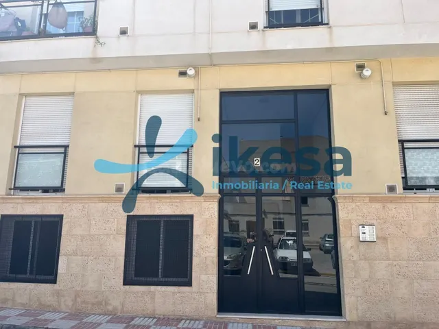 VENTA DE PISO + GARAJE EN CDR EN MANCHA REAL (JAÉN) - foto 2