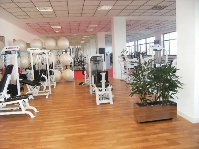 BUNGALOW CON PISCINA NUEVO A 5 MINUTOS DEL KELME — 25
