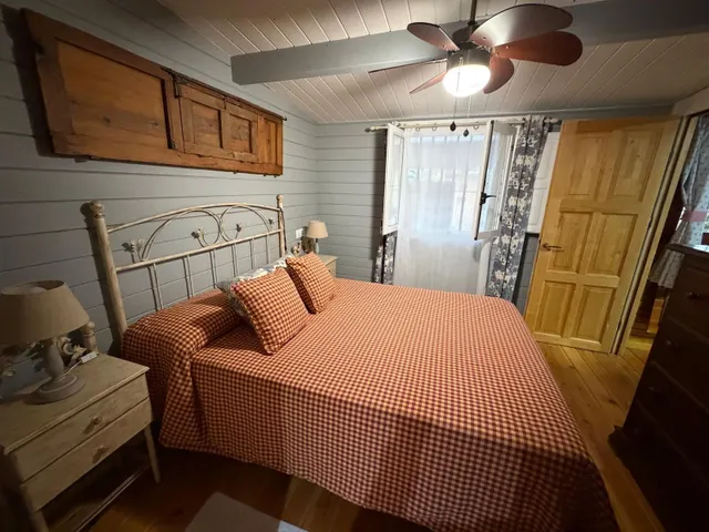 VENTA DE PARCELA RÚSTICA CON PISCINA Y BONITA CASA DE CAMPO!!! — 25