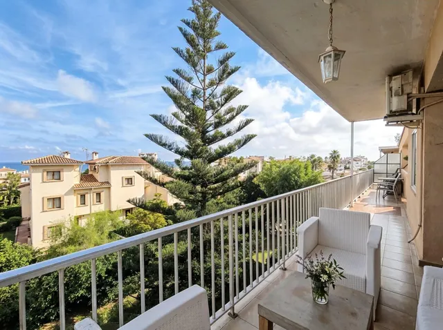 ÁTICO CON TERRAZA, VISTAS AL MAR Y A 120 METROS DE LA PLAYA - foto 3